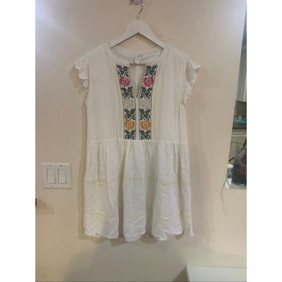 L Love embroidered short sleeve dress small short length white vneck - Picture 1 of 5